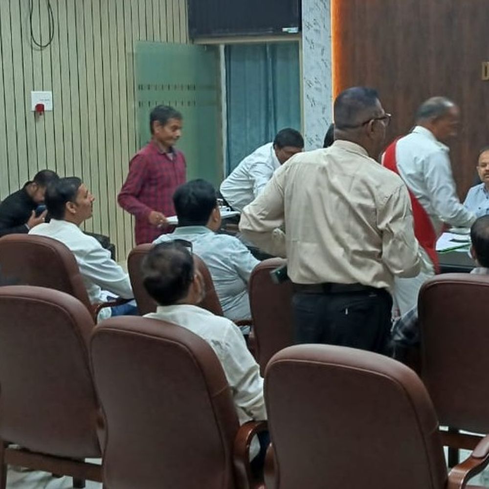 सहरसा में जनगणना 2027 की तैयारी:16 चार्ज पदाधिकारी नियुक्त, 70 ट्रेनरों को प्रशिक्षण की जिम्मेदारी