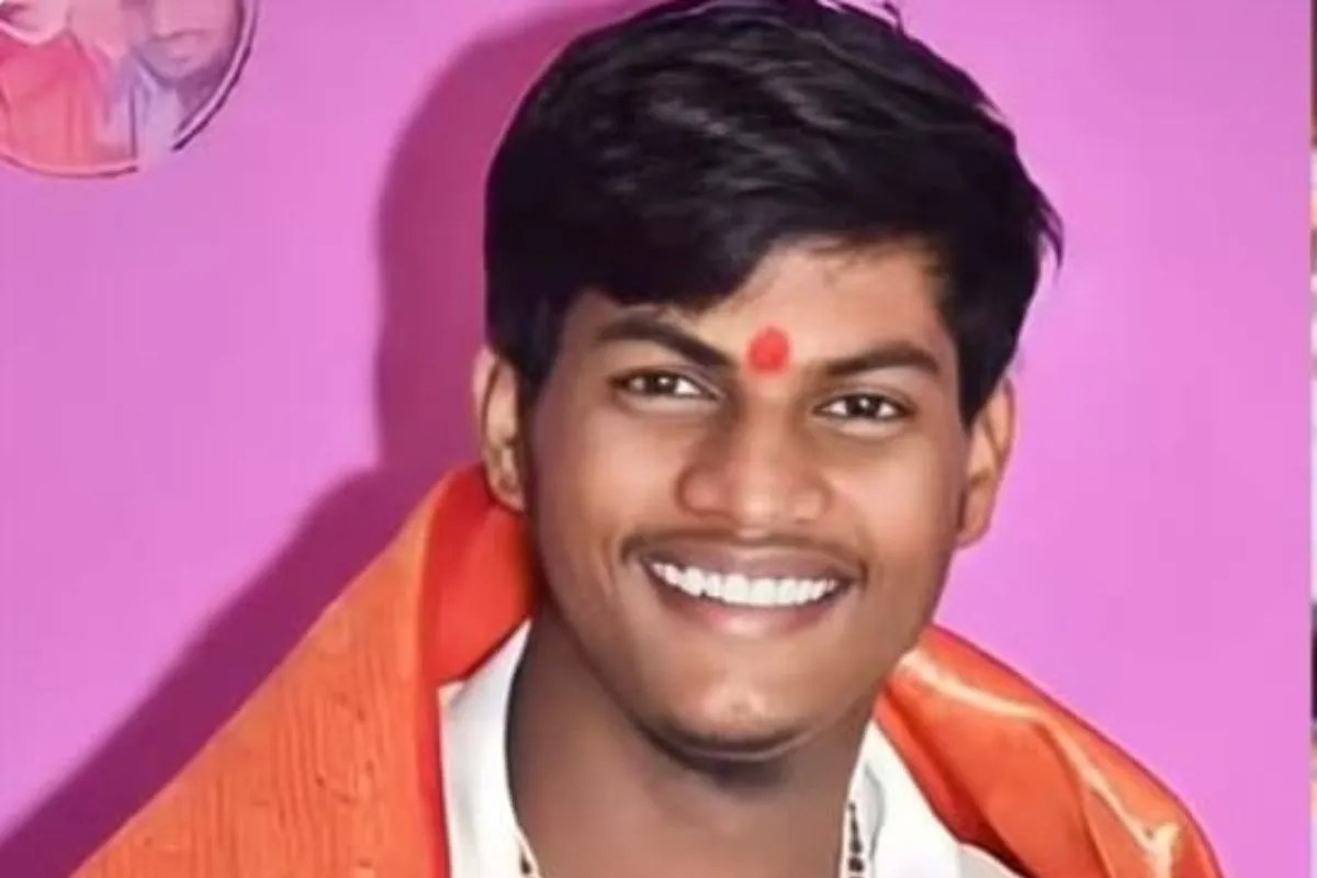 बच्ची के साथ गंदी करतूत, Viral Video के बाद खुद को ‘भगवान’ बताने वाले शख्स पर मामला दर्ज, भक्तों ने कहा- 2 दिन…