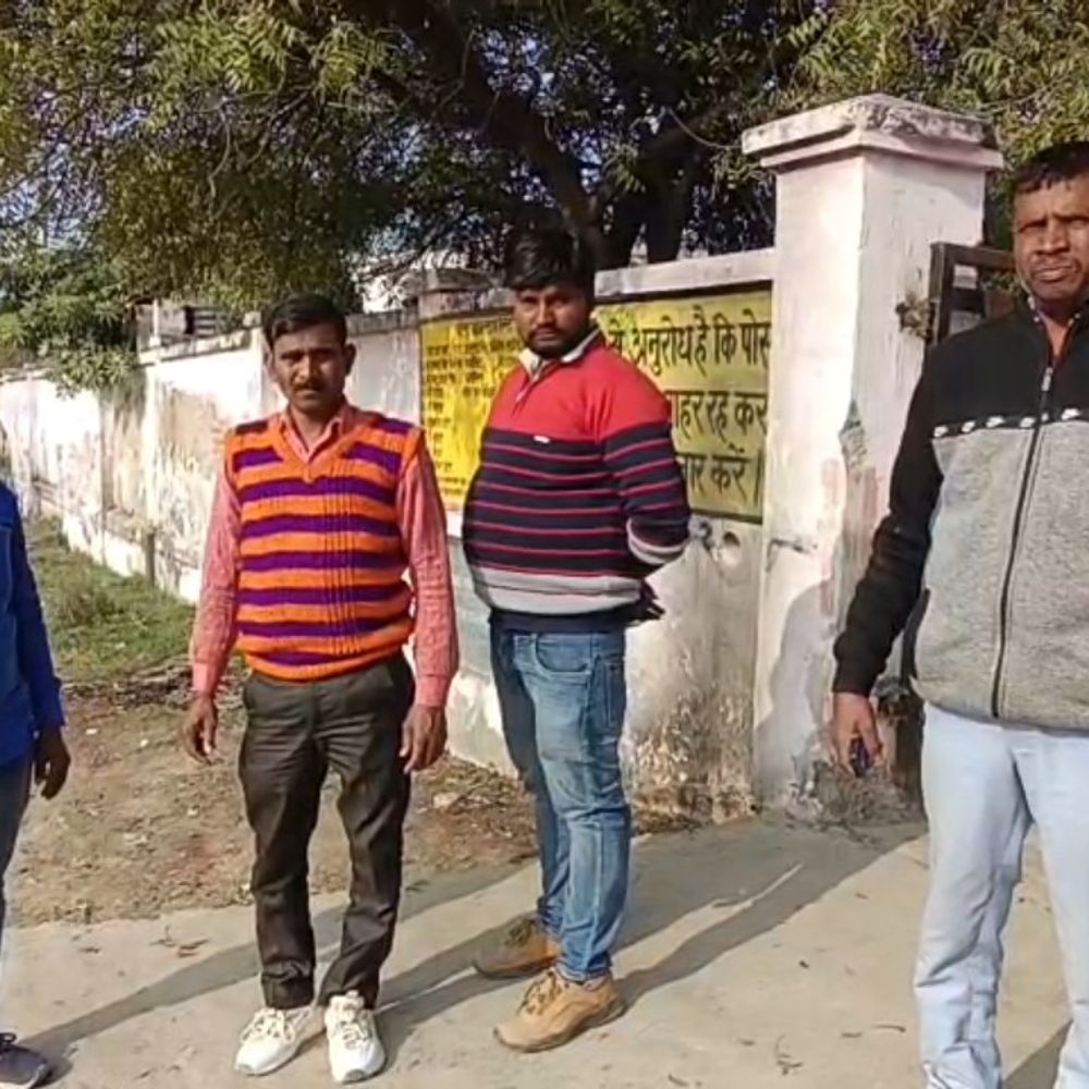 फतेहपुर में ट्रक चालक केबिन में मृत मिला:संदिग्ध परिस्थितियों में गई जान, जांच में जुटी पुलिस