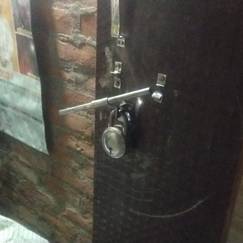 चंदौली के पुरवा गांव में घर से चावल-नकदी चोरी:रामचंद्र गुप्ता के घर हुई वारदात, पुलिस जांच में जुटी