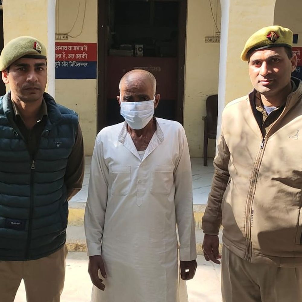 सहारनपुर में 25 हजार का इनामी गौ तस्कर गिरफ्तार:दो गौकशी मामलों में वांछित था, पुल से दबोचा