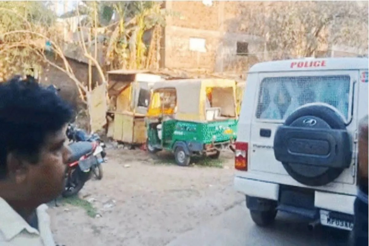 भोपाल में किराएदार ने मकान मालकिन पर चाकू से किए 13 वार, खुद ट्रेन से कटकर दी जान