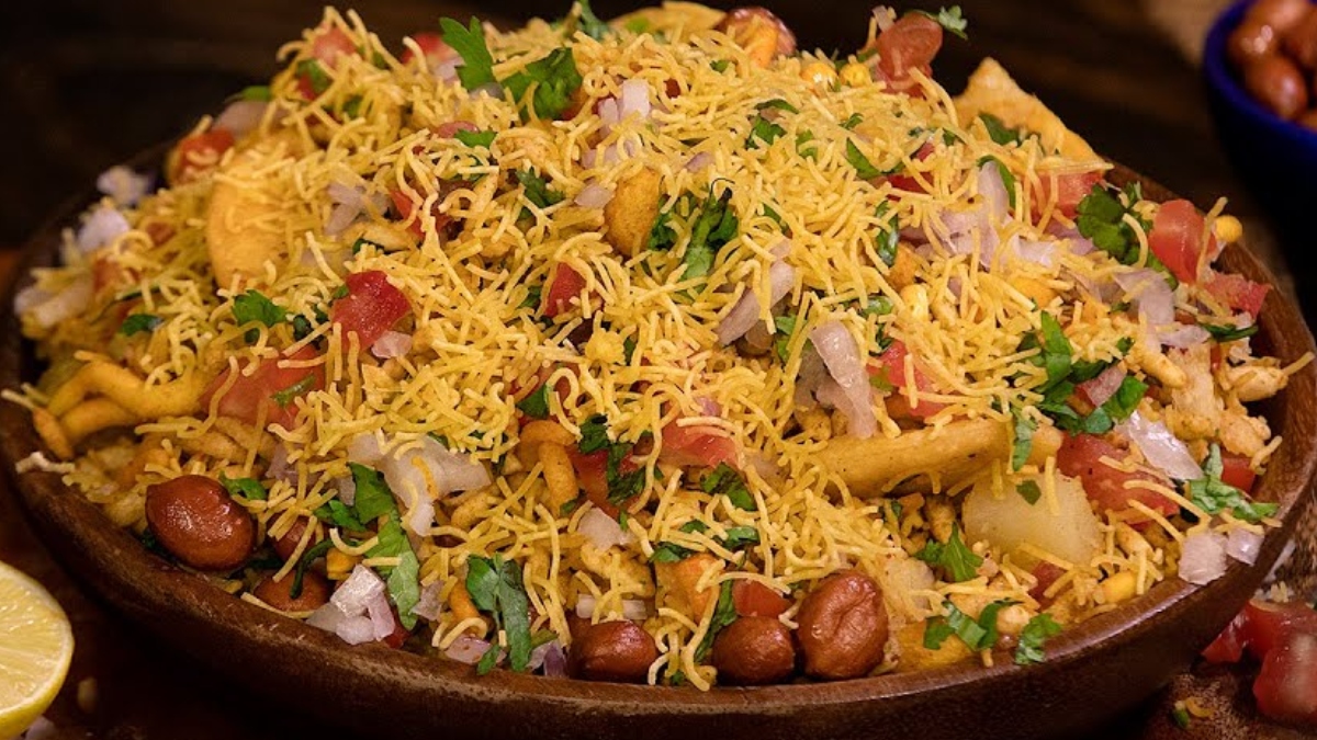 घर पर बनाएं चटाकेदार भेलपूरी, स्वाद में जबरदस्त, बच्चे बार-बार बनाने की करेंगे जिद्द
