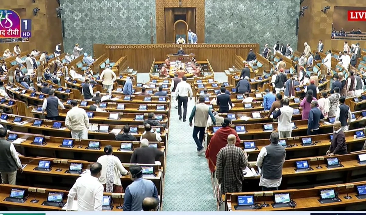 Budget Session 2026 Live Updates । Kharge को बोलने से रोका तो विपक्ष का हंगामा, बिना बहस पास हुआ धन्यवाद प्रस्ताव।