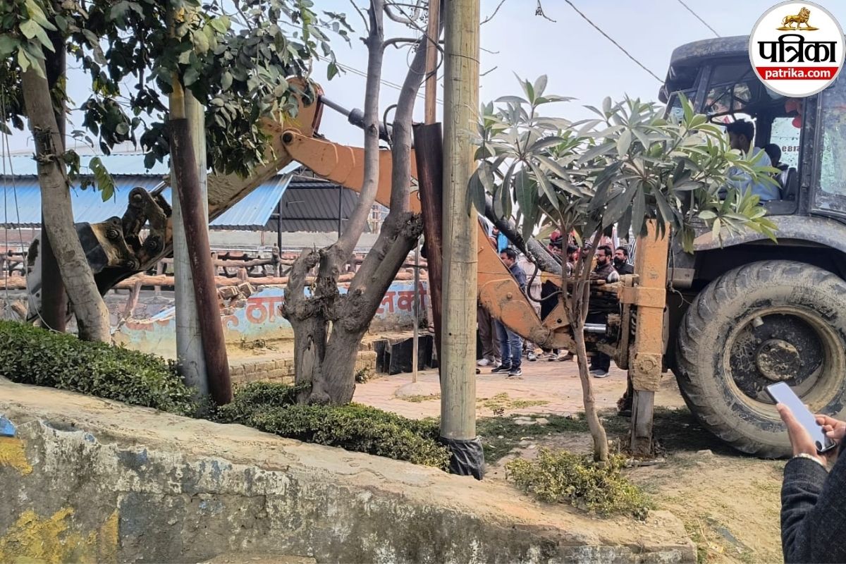 नहर विभाग की जमीन पर बने अवैध स्वीमिंग पूल पर गरजा बुलडोजर, 2016 से चल रहा था विवाद, अब हुई कार्रवाई