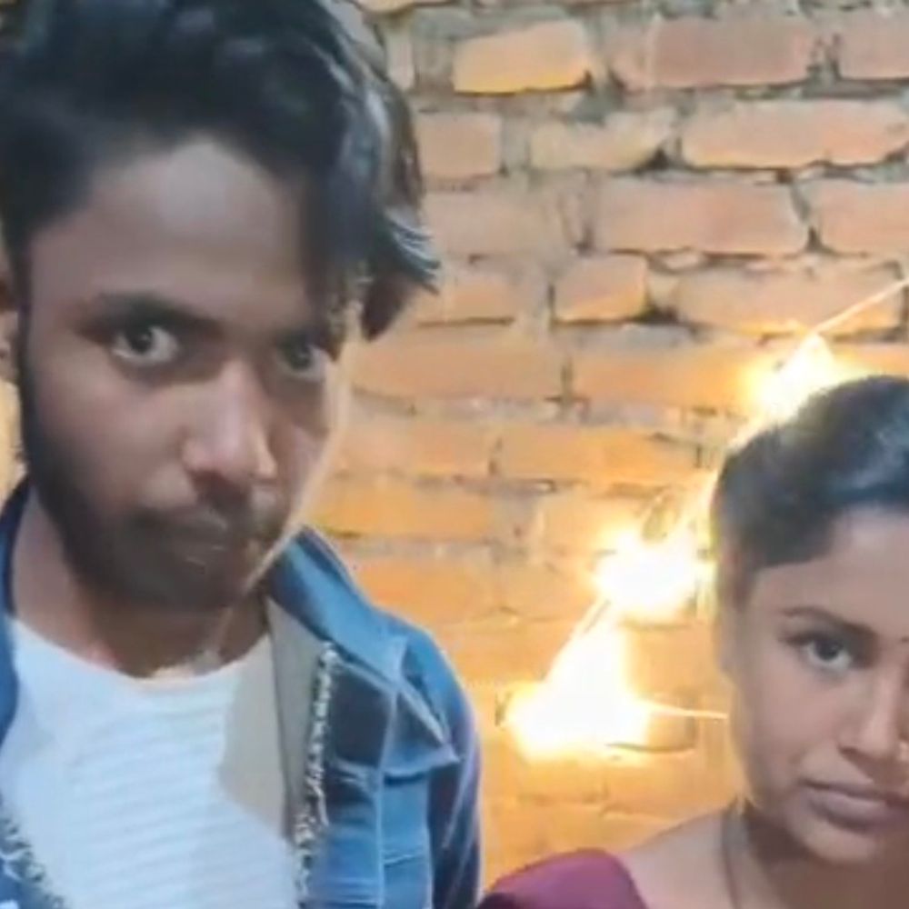 परिहार में प्रेमी युगल पकड़े गए, ग्रामीणों ने कराई शादी:सहरगामा गांव में बिना बैंड-बाजा हुई शादी, वीडियो वायरल