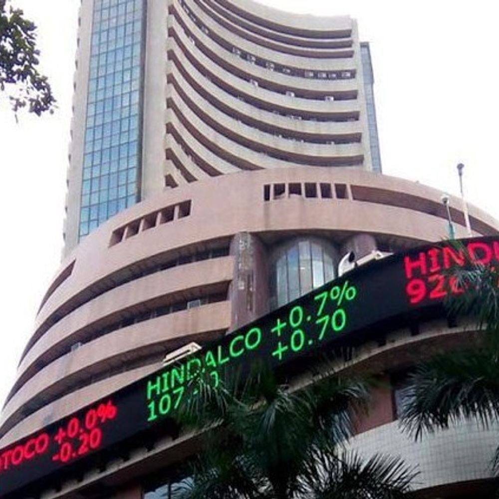 सेंसेक्स में 100 अंक की तेजी:84,200 पर कारोबार कर रहा, निफ्टी भी 50 अंक चढ़ा; बैंकिंग और ऑटो शेयर्स में खरीदारी