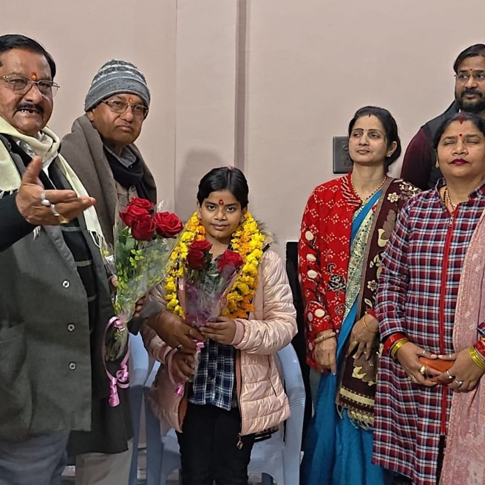 मैनपुरी की जाह्नवी को हिंदी ओलंपियाड में राष्ट्रीय सम्मान:पांचवीं की छात्रा ने राष्ट्रीय स्तर पर जिले का नाम रोशन किया