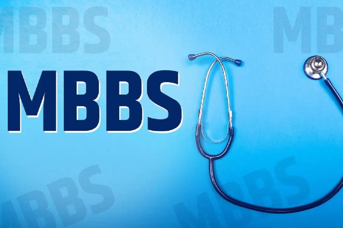 प्रदेश में हिंदी से एमबीबीएस की परीक्षा देने वाला इकलौता छात्र, विद्या परिषद से छात्र को हिंदी-अंग्रेजी में उत्तर लिखने की अनुमति मिली