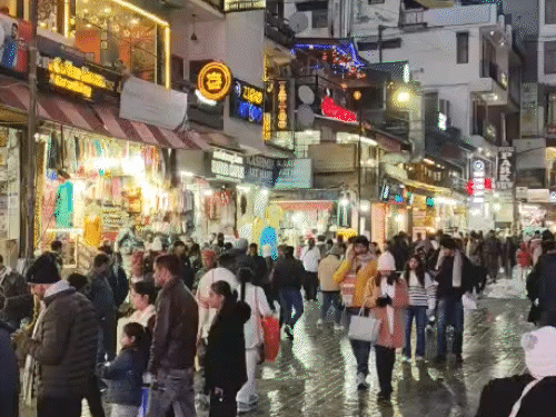 हिमाचल में आज से बदलेगा मौसम:कल पूरे प्रदेश में बारिश-बर्फबारी, 40KM की रफ्तार से चलेगा तूफान, ठंड में इजाफा होगा