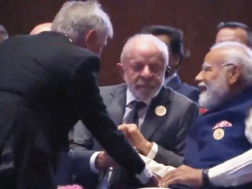 AI-समिट में पीएम बोले- युवाओं का AI अपनाना बड़ा कदम:गूगल के CEO सुंदर पिचाई ने कहा, अरबों लोगों की जिंदगी बदलेगा AI