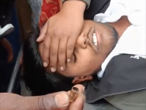 एग्जाम देकर लौट रहे छात्र को बदमाशों ने मारी गोली:पूर्णिया में परीक्षा सेंटर से 500 मीटर दूर किया शूट; बॉडी के आर-पार हुई बुलेट