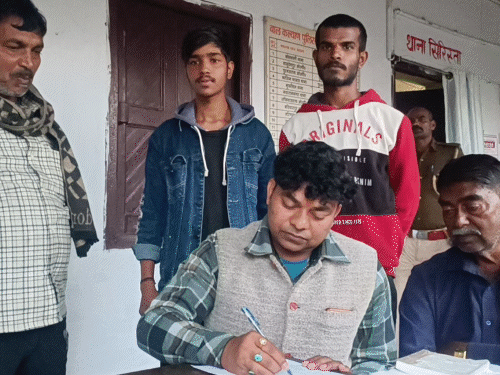 मुंगेर में दो चचेरे भाइयों का गन प्वाइंट पर अपहरण:किडनैपर्स ने 50 हजार मांगे, 16 हजार लेकर छोड़ा; पिता ने लिया कर्ज