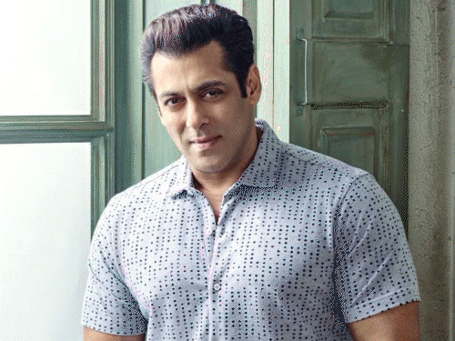 सलमान के केस की सुनवाई से हटे जज:हिरण शिकार मामले में होनी थी सुनवाई, सहआरोपियों के खिलाफ ‘लीव टू अपील’ पर नई बेंच करेगी फैसला