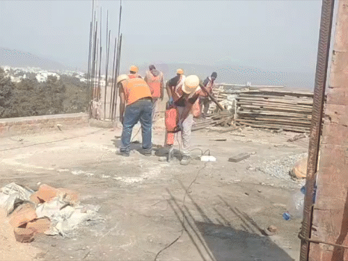 नक्शा विचलन पर सुप्रीम कोर्ट की रोक:जमशेदपुर में JNAC की कार्रवाई थमी; भवन मालिकों को मिली राहत