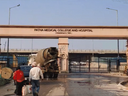 PMCH के नए भवन में शिशु रोग विभाग की शुरुआत:पहले दिन 4 बच्चों का एडमिशन, 58 बेड का अत्याधुनिक NICU–PICU की सुविधा शुरू