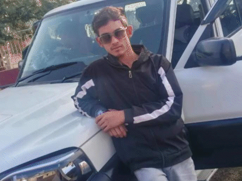 गोड्डा में कार की टक्कर से छात्र की मौत:बाजार से लौट रहे अंकुश की स्कूटी को कार ने मारी टक्कर, मौके पर ही गई जान