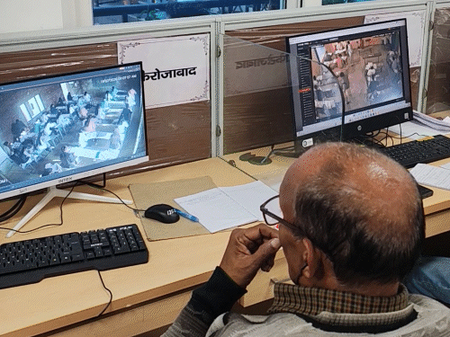 यूपी बोर्ड परीक्षा की लखनऊ से LIVE मॉनिटरिंग:53 से बढ़कर 70 कंप्यूटर सिस्टम, CCTV से प्रदेशभर के स्ट्रॉन्ग रूम की 24×7 निगरानी