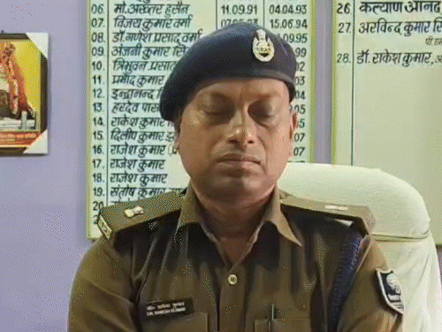 ‘बच्चे को किस किया फिर गले लगाया’:10 वर्षीय छात्र से शिक्षक ने की आपत्तिजनक हरकत, क्लासमेट्स ने देखा; आरोपी अरेस्ट