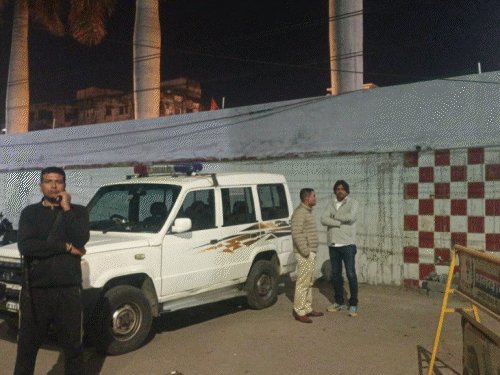 धनबाद के सिंह मेंशन में बमबाजी:अमन गिरोह के शंकर ने ली जिम्मेदारी; लिखा- जिस धरती पर अमन का खून गिरा, उसे बंजर बना देंगे