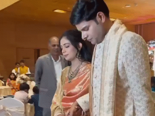 बिहार कैडर की IAS कृतिका शादी के बंधन में बंधेंगी:कानपुर में आज IAS अंकुर के साथ सात फेरे लेंगी, मसूरी में दोनों मिले थे