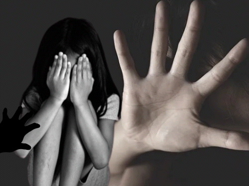 मुंह में फेविकोल डालकर युवती से रेप की कोशिश:जबरदस्ती कर रहे युवक को घर में किया बंद, पुलिस ने गिरफ्तार कर भेजा जेल