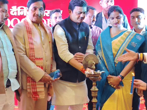 दैनिक भास्कर का आरा में डॉक्टर्स प्राइड अवार्ड-2026:33 डॉक्टरों का हुआ सम्मान, मंत्री संजय सिंह बोले- मंच समाज में सकारात्मक बदलाव का संदेश दे रहा