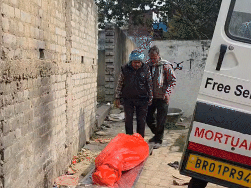 औरंगाबाद में सड़क हादसे में घायल बुजुर्ग की मौत:रोड क्रॉस करने के दौरान तेज रफ्तार वाहन ने रौंदा, सदर अस्पताल में तोड़ा दम