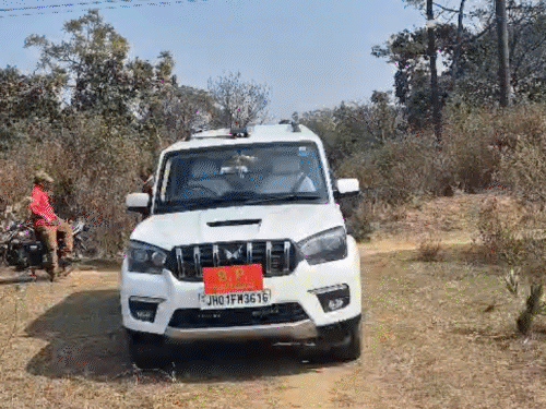 बोकारो से लापता महिला का शव 13 दिन बाद मिला:अर्धनग्न अवस्था में मिला शव, जले हुए थे शरीर के कुछ हिस्से, हत्या की आशंका