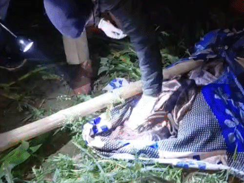 खेत में मिला महिला का शव:खगड़िया के कोलवारा बहियार में, मुंह-नाक से निकल रहा था झाग; घरेलू विवाद में जहर खाने की आशंका