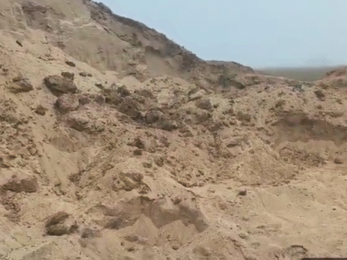 भागलपुर में 40 लाख के अवैध खनन का आरोप:स्थानीय ने DGP को लिखा लेटर, कहा- थानेदार ने 10 करोड़ की संपत्ति बनाई