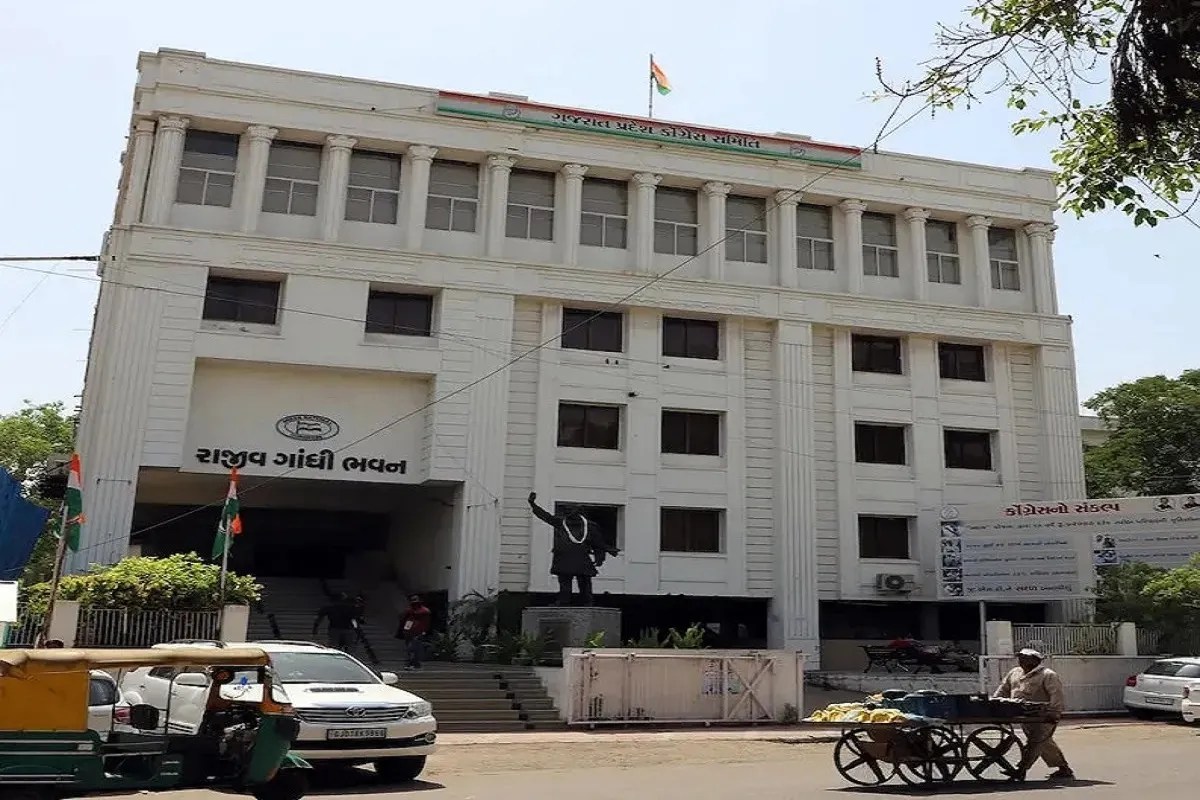 एससी, एसटी पर अत्याचार के मामलों को लेकर कांग्रेस ने साधा निशाना