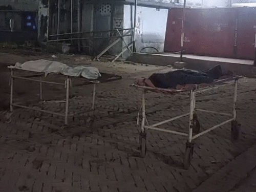 नालंदा में मां-2 मासूम बेटियों की संदिग्ध हालत में मौत:पिता बोले- बेटा नहीं होने पर ससुराल वाले धमकी देते थे, चार दिन से कमरे में बंद करके रखा था