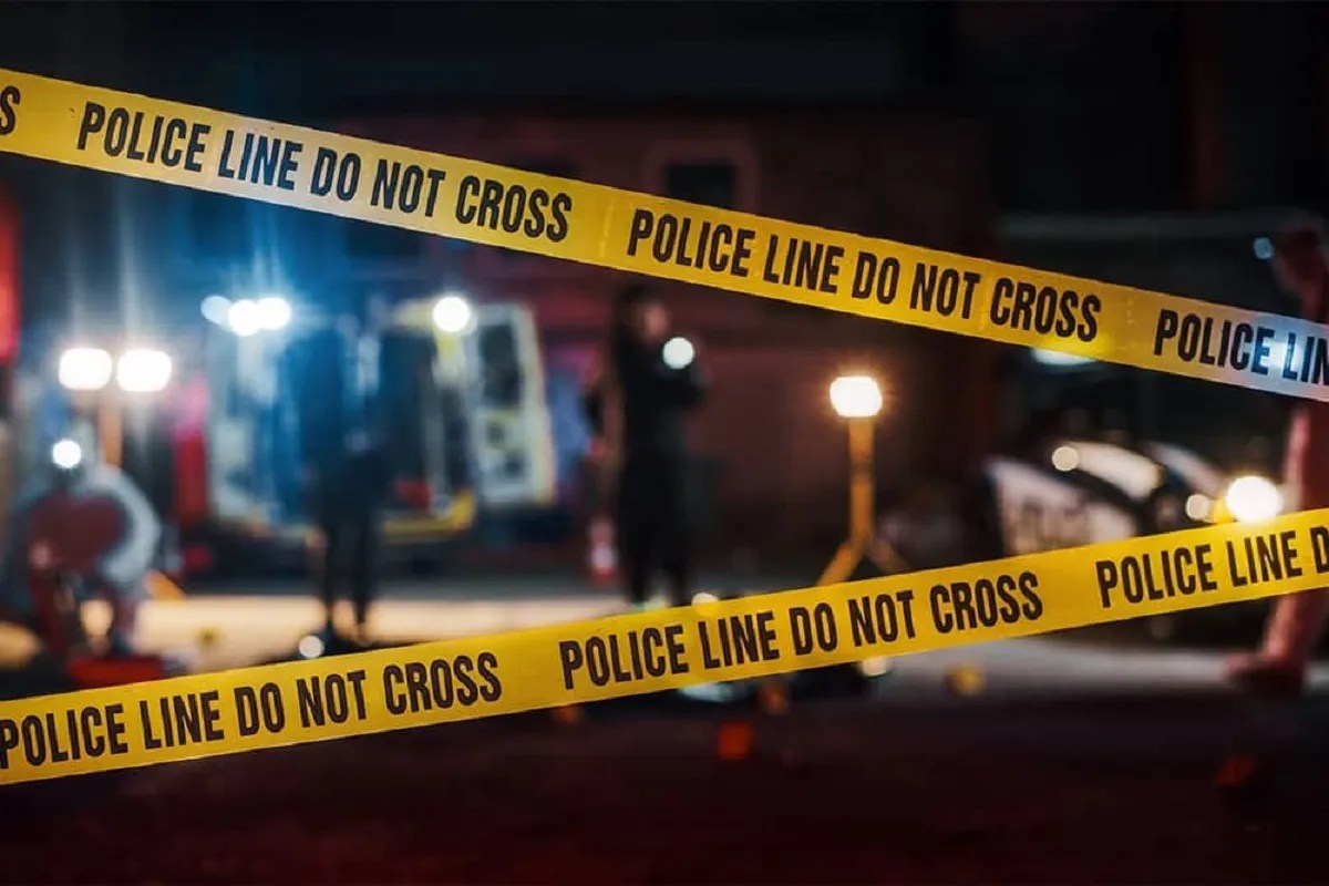 फावड़े से पिता की गला रेतकर की निर्मम हत्या, चेहरे व फावड़े पर खून लगाकर मोहल्ले में नाचते हुए घूमता रहा आरोपी, फिर…