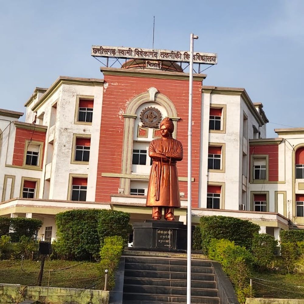 CSVTU में 9.44 लाख का PhD फीस घोटाला:30 छात्रों से पीएचडी सब्मिशन के लिए 30-30 हजार रुपए, सभी को थमाया फर्जी रसीद, विवि के सलाहकार पर एफआईआर दर्ज