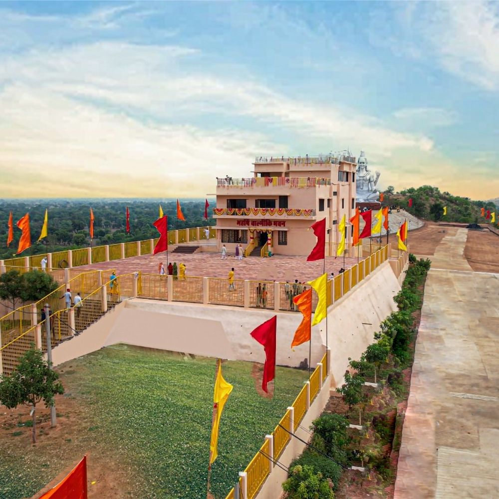 टीकमगढ़ के मातृधाम छिपरी में महाशिवरात्रि महोत्सव शुरू:कलश यात्रा से शुभारंभ, प्रतिदिन सांस्कृतिक कार्यक्रम होंगे; लखबीर सिंह लक्खा देंगे प्रस्तुति