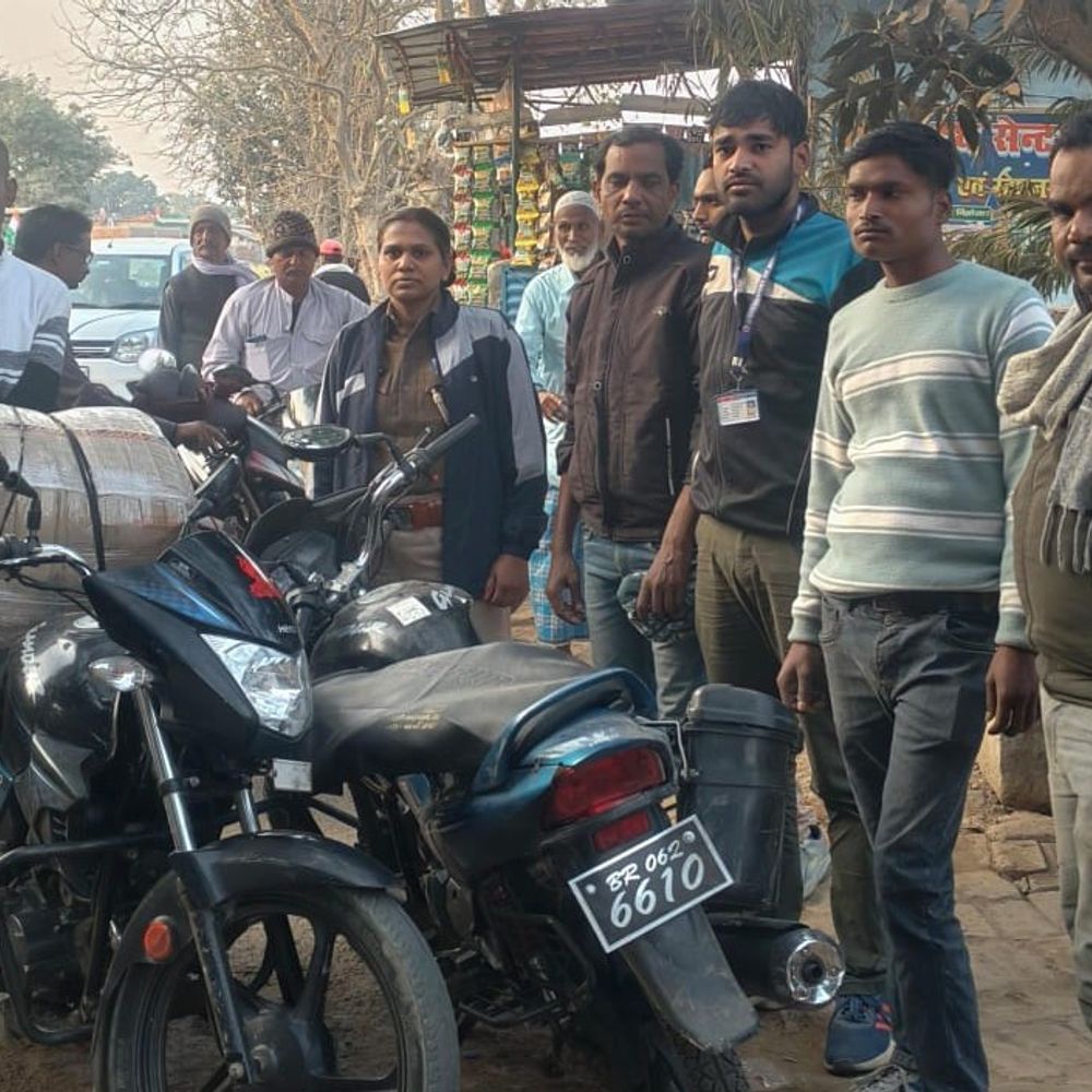 नकली शराब का मुख्य सरगना मधुबनी में गिरफ्तार:65 ठिकानों पर छापेमारी, 7 तस्कर, 8 शराबी पकड़े गए, 6 वाहन जब्त