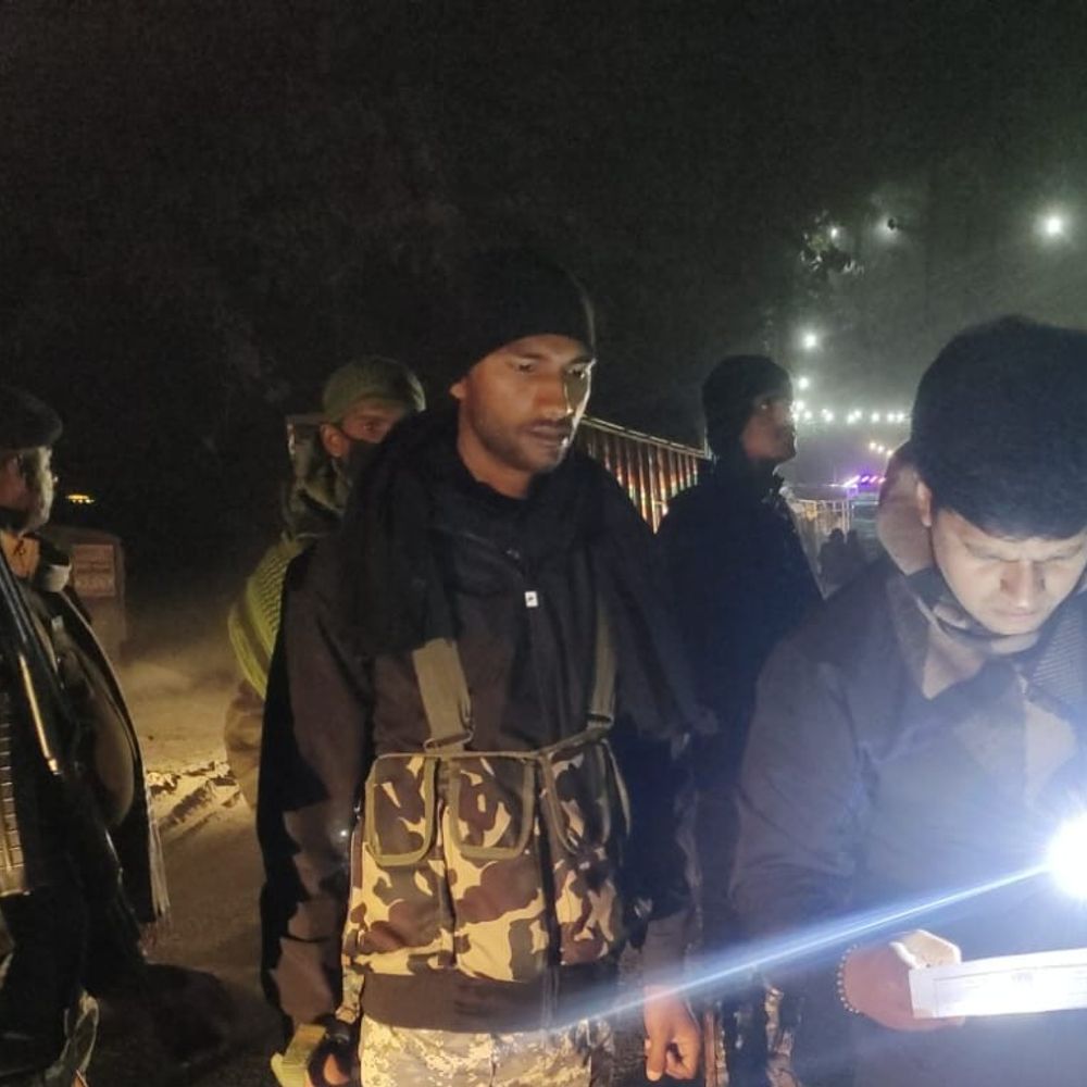 नवादा में 16 वाहनों पर 1.4 करोड़ का लगा जुर्माना:खनन विभाग पर वाहन मालिकों ने अवैध जब्ती का लगाया आरोप, जांच जारी