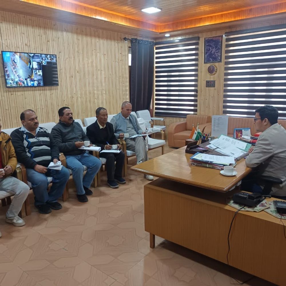 शिमला में आयोजित होने वाले प्रमुख मेलों को मिलेगी पहचान:कॉफी टेबल बुक प्रकाशन को लेकर बैठक, इतिहास, परंपरा और आकर्षणों का होगा उल्लेख