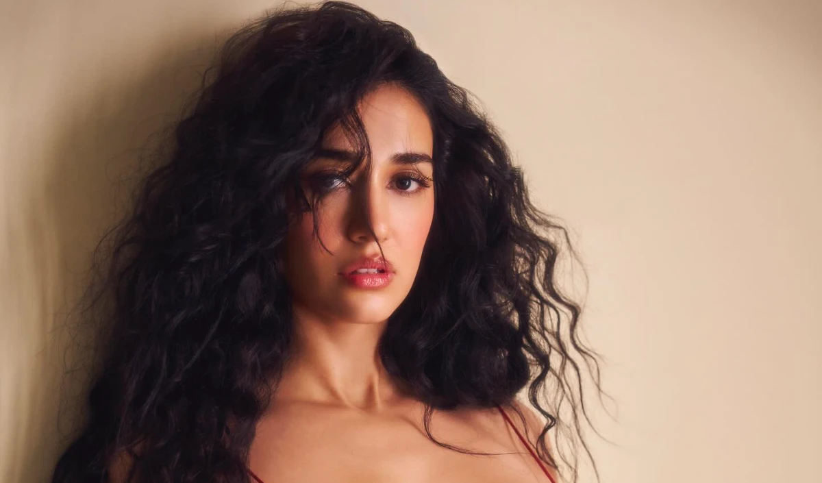 परंपरा और करुणा का संगम! Disha Patani और PETA Indiaने केरल के मंदिर को भेंट किया ‘रोबोटिक हाथी’