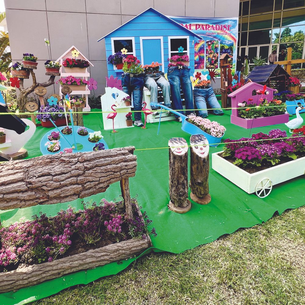 200 विजेताओं ने जीते पुरस्कार, फूलों से महक उठा पीएयू