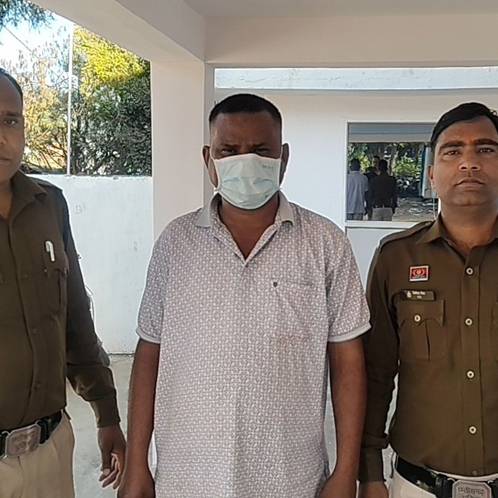 रेलवे में नौकरी के नाम पर ठगी…फरार आरोपी गिरफ्तार:जयनगर पुलिस ने पकड़ा, पहले भी एक आरोपी पकड़ा गया था