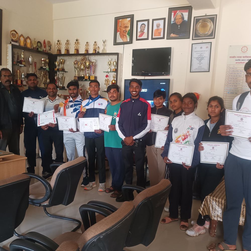 जतिन राजगिरे ने कराटे में जीता स्वर्ण पदक:टिमरनी महाविद्यालय के प्रशांत भलावी ने मलखम में भी किया उत्कृष्ट प्रदर्शन