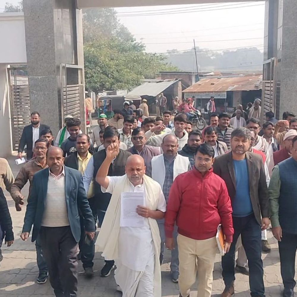 मनोरमा नदी की बदहाली पर सुदामा का अल्टीमेटम:बस्ती में एक माह में सफाई नहीं तो 5 मार्च से धरना-भूख हड़ताल