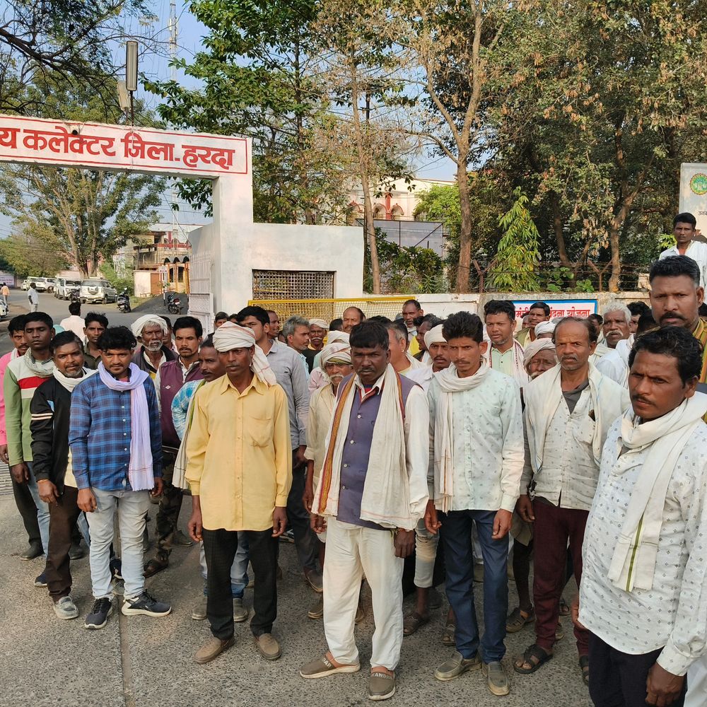 हरदा मेले की जमीन पर अवैध कब्जे का आरोप:ग्रामीणों ने गवली समाज के नाम बिना रजिस्ट्री दर्ज कराने की जांच मांगी