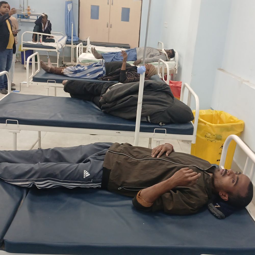 बच्चों के विवाद में दो पक्षों में लाठी-डंडों से मारपीट:गोपालगंज में एक पक्ष के छह लोग घायल, अस्पताल में भर्ती