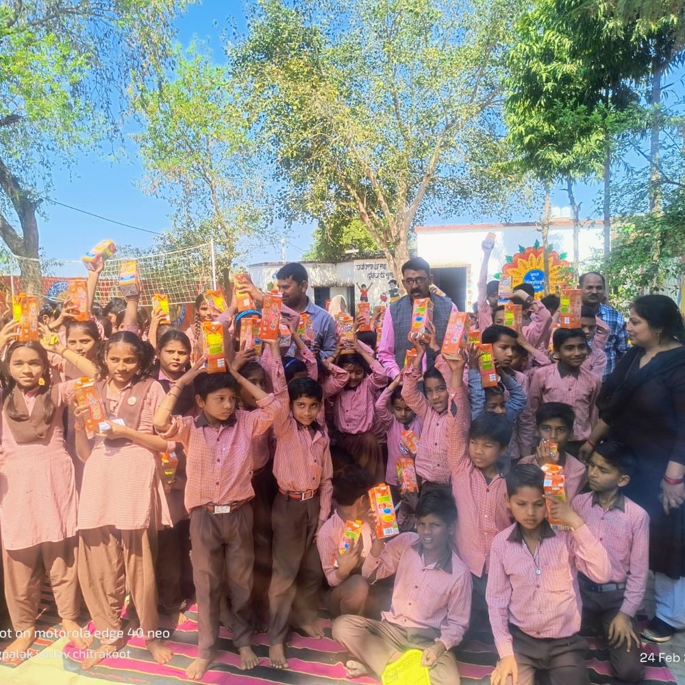 चित्रकूट में नशा मुक्ति अभियान:प्रभाकर सिंह ने बच्चों को दिलाया नशा मुक्त जीवन का संकल्प