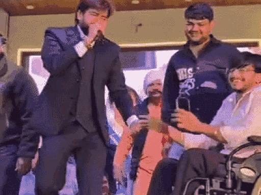 हरियाणवी सिंगर मासूम शर्मा की मुश्किलें बढ़ीं:दोस्त मुकेश जाजी ने गलती मानी, सरपंचों ने किया बहिष्कार; प्रदेश प्रभारी बोले- मौत के कार्यक्रम में भी नचा लो