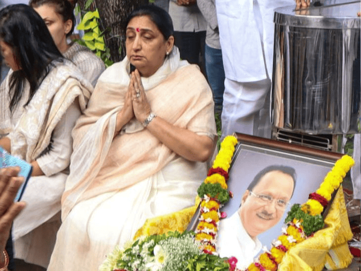 सुनेत्रा पवार NCP की राष्ट्रीय अध्यक्ष बनीं:अजित पवार की मौत के बाद डिप्टी CM पद संभाला; उनकी राज्यसभा सीट पर बेटे पार्थ लड़ेंगे चुनाव