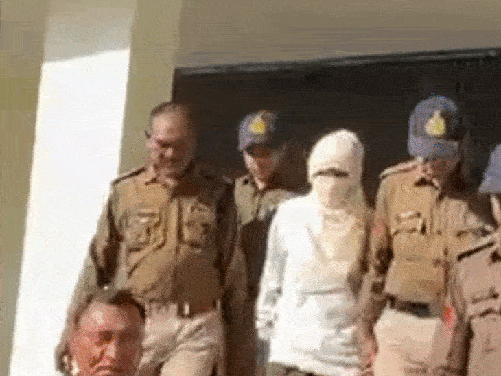 पत्नी और प्रेमी ने मिलकर की पति की हत्या:मंडला में घायल पति को सहारा देने के बहाने गर्दन काटी; दोनों गिरफ्तार